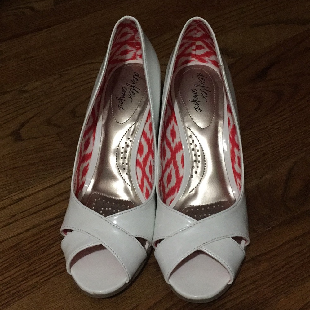 Dexflex comfort white espadrille wedges